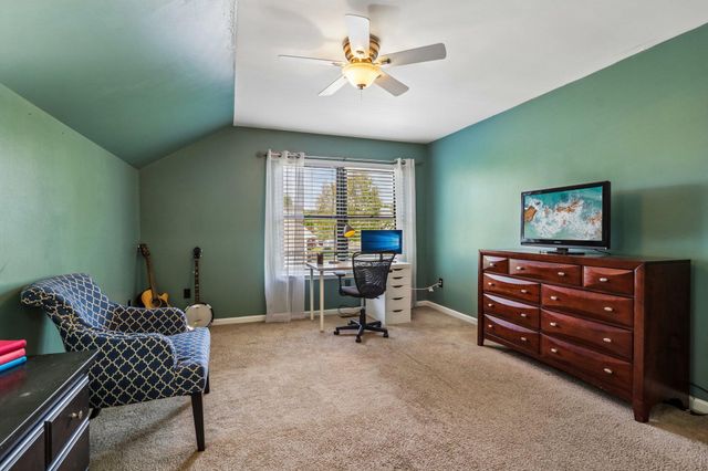 837 MOUNTAINTOP DR, Collegeville, PA 19426