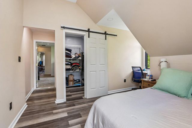 837 MOUNTAINTOP DR, Collegeville, PA 19426