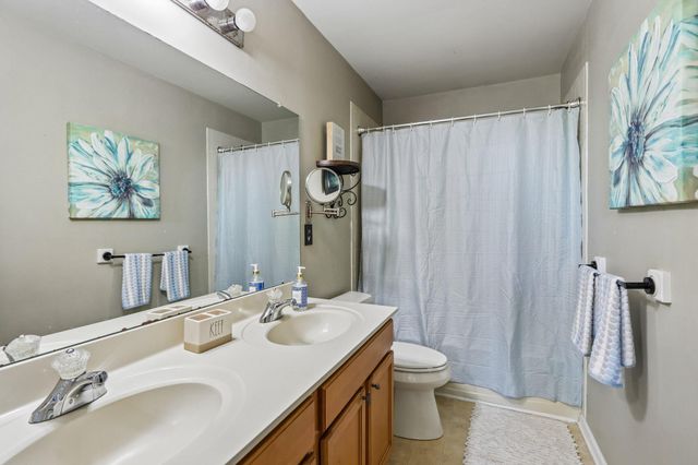 837 MOUNTAINTOP DR, Collegeville, PA 19426