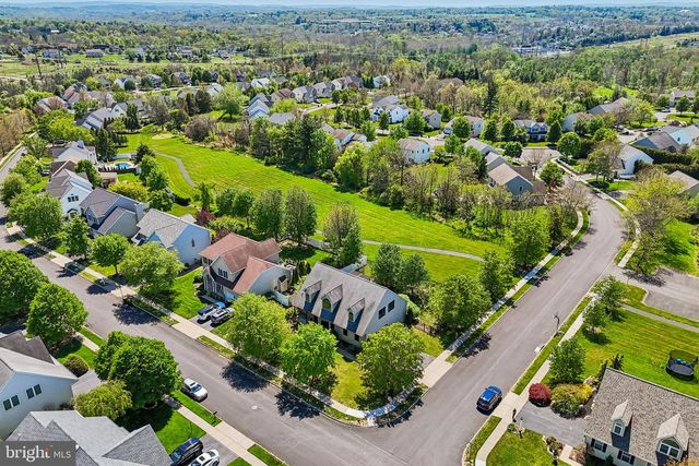 837 MOUNTAINTOP DR, Collegeville, PA 19426