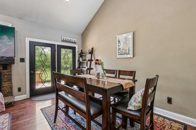 837 MOUNTAINTOP DR, Collegeville, PA 19426
