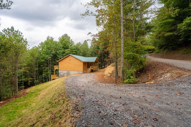 286 Choctaw Ridge Trail, Murphy, NC 28906
