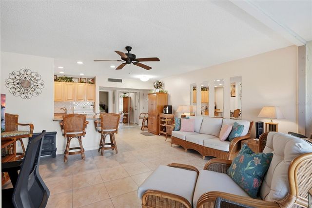 12300 VONN ROAD 8202, Largo, FL 33774