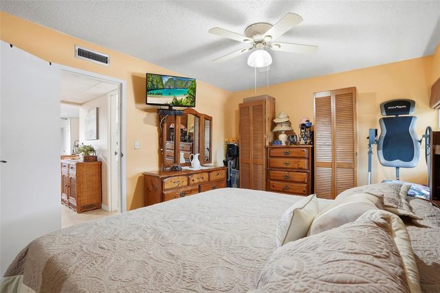 12300 VONN ROAD 8202, Largo, FL 33774