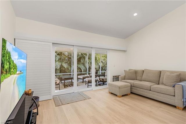 15337 Wimborne LN # 5, Naples, FL 34110