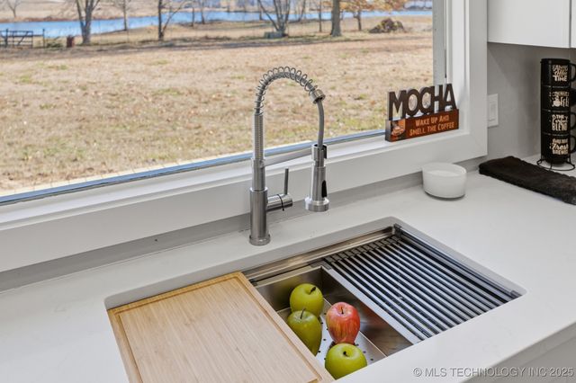 8417 Meadowside Lane, Sapulpa, OK 74131