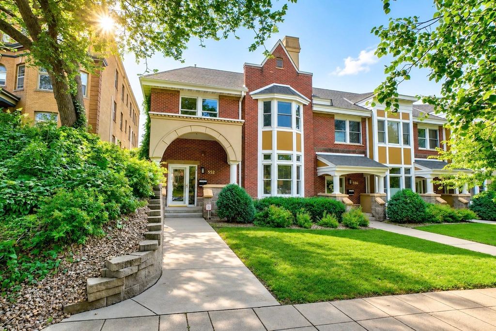 552 Summit Avenue, Saint Paul, MN 55102 — exterior
