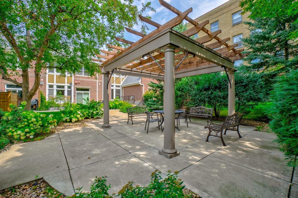 552 Summit Avenue, Saint Paul, MN 55102 — photo 3