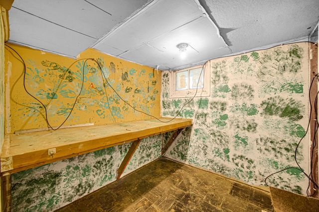 6319 Blaine Avenue, Hammond, IN 46324