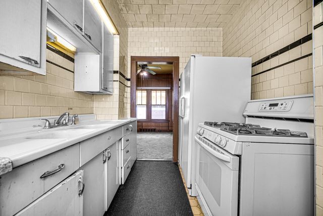 6319 Blaine Avenue, Hammond, IN 46324
