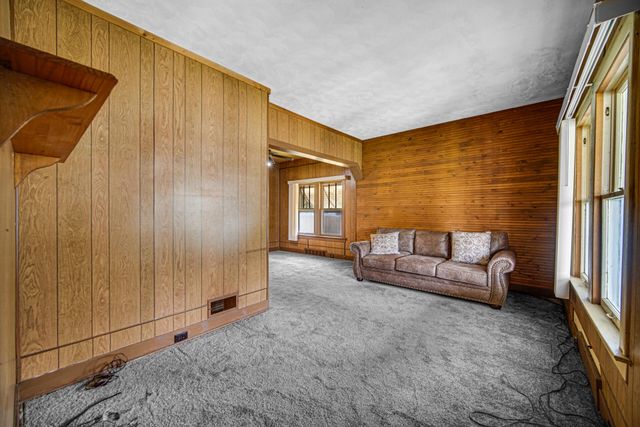 6319 Blaine Avenue, Hammond, IN 46324