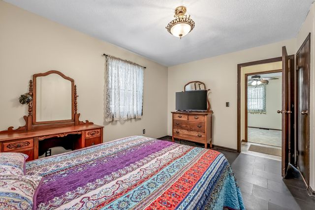 914 Victor Avenue, Muskegon, MI 49445