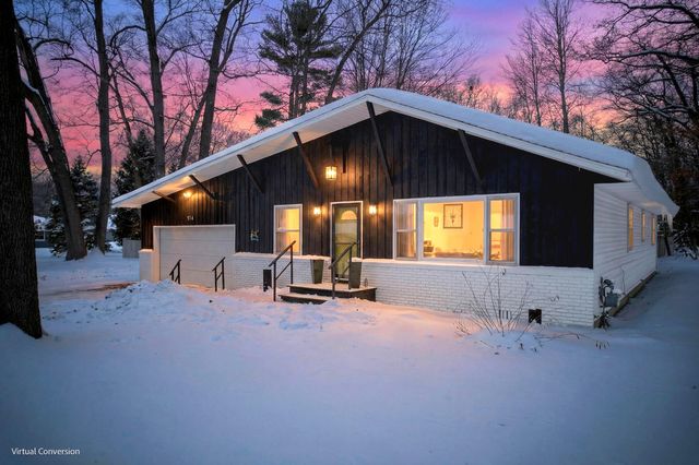 914 Victor Avenue, Muskegon, MI 49445