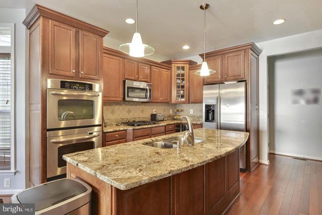 42977 THORNBLADE CIR, Broadlands, VA 20148