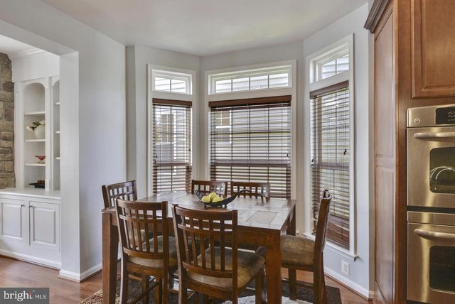 42977 THORNBLADE CIR, Broadlands, VA 20148