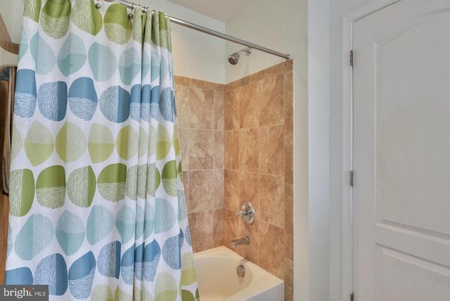 42977 THORNBLADE CIR, Broadlands, VA 20148