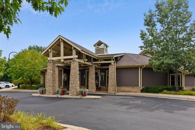 42977 THORNBLADE CIR, Broadlands, VA 20148