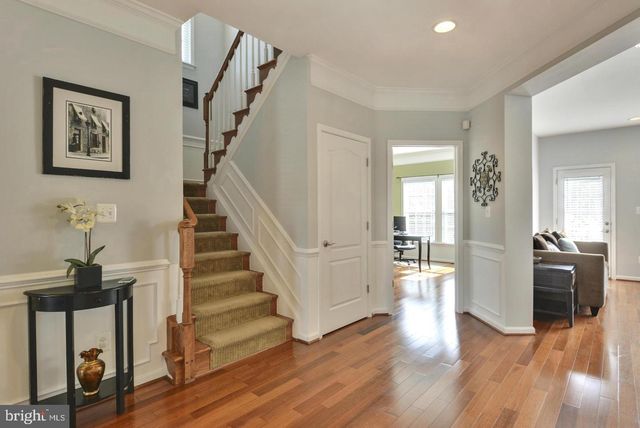 42977 THORNBLADE CIR, Broadlands, VA 20148