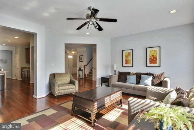 42977 THORNBLADE CIR, Broadlands, VA 20148