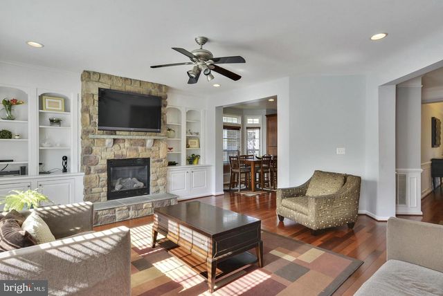 42977 THORNBLADE CIR, Broadlands, VA 20148