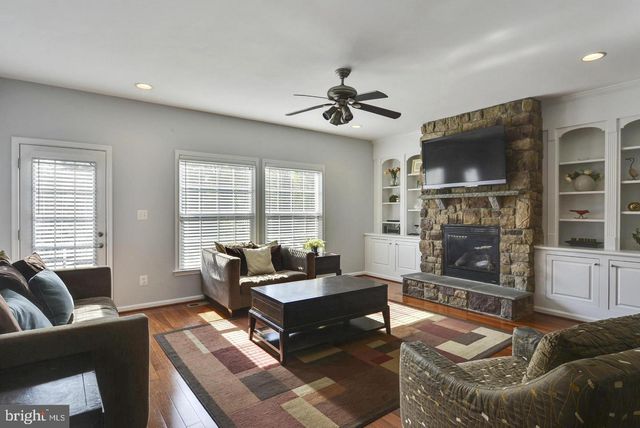 42977 THORNBLADE CIR, Broadlands, VA 20148
