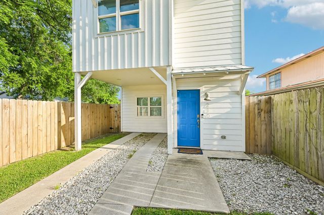210 Garrotsville Street, Houston, TX 77022
