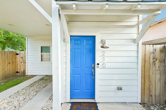 210 Garrotsville Street, Houston, TX 77022