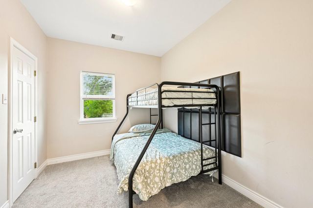 210 Garrotsville Street, Houston, TX 77022