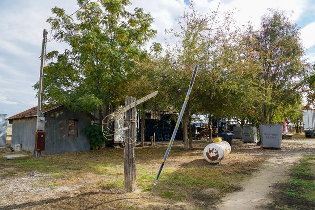 8124 S Cherry Avenue, Fresno, CA 93725