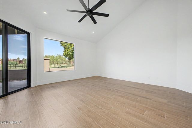 4024 E PARADISE Drive, Phoenix, AZ 85028
