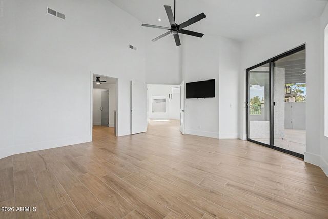 4024 E PARADISE Drive, Phoenix, AZ 85028