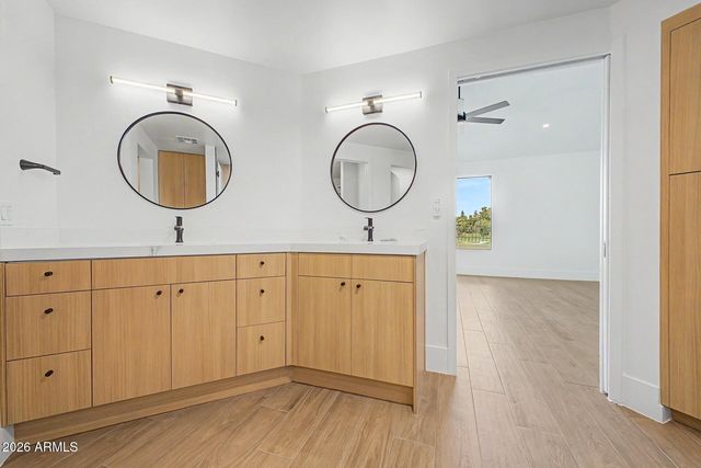 4024 E PARADISE Drive, Phoenix, AZ 85028