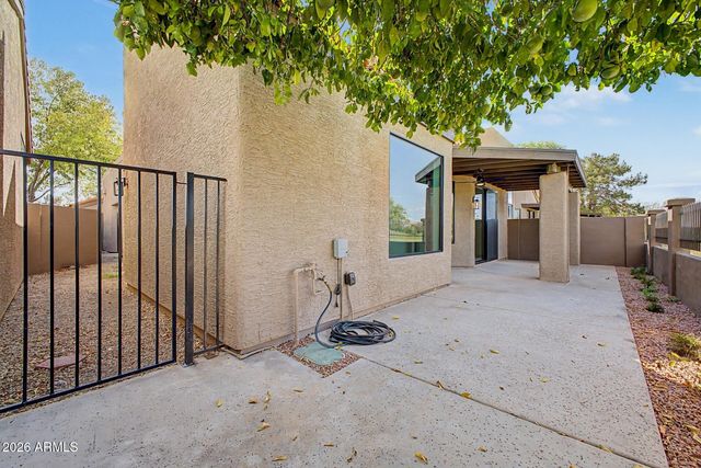 4024 E PARADISE Drive, Phoenix, AZ 85028