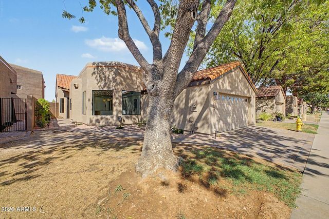4024 E PARADISE Drive, Phoenix, AZ 85028
