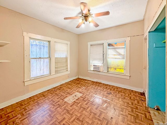 246 W Boyer St, San Antonio, TX 78210