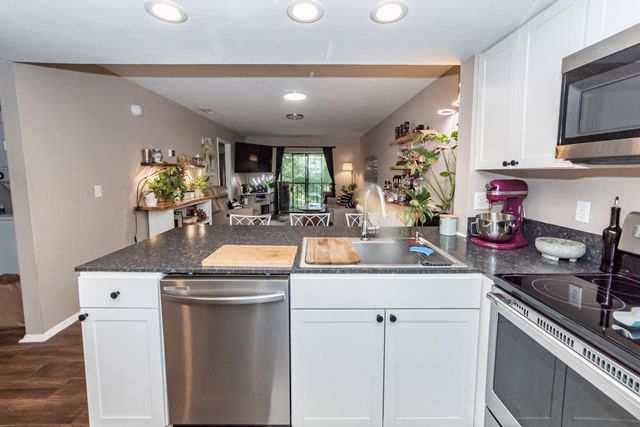 2162 Bees Ferry Road G, Charleston, SC 29414