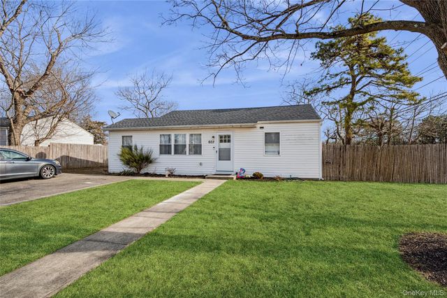 603 Doane Avenue, Bellport, NY 11713