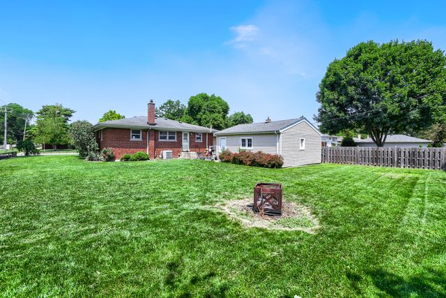 603 N Wilshire Lane, Arlington Heights, IL 60004