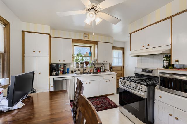 603 N Wilshire Lane, Arlington Heights, IL 60004