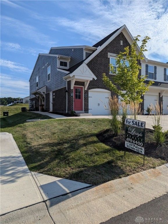 4267 Sugar Point Way, Dayton, OH 45459