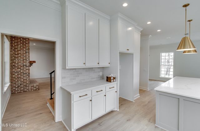 200 Cripple Creek Road, Canton, MS 39046