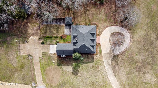 200 Cripple Creek Road, Canton, MS 39046