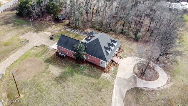 200 Cripple Creek Road, Canton, MS 39046