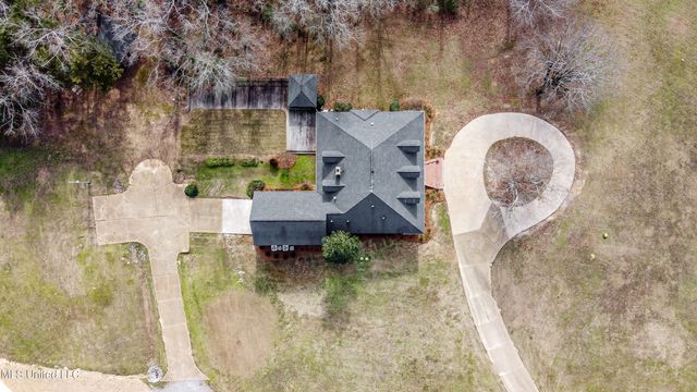 200 Cripple Creek Road, Canton, MS 39046