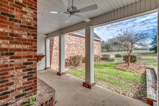 200 Cripple Creek Road, Canton, MS 39046