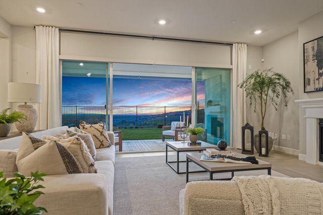 3363 Loggerhead Cir, Folsom, CA 95630