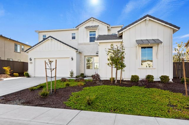 3363 Loggerhead Cir, Folsom, CA 95630