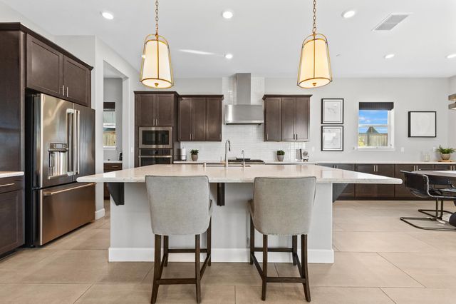 3363 Loggerhead Cir, Folsom, CA 95630