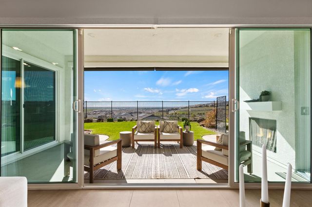 3363 Loggerhead Cir, Folsom, CA 95630