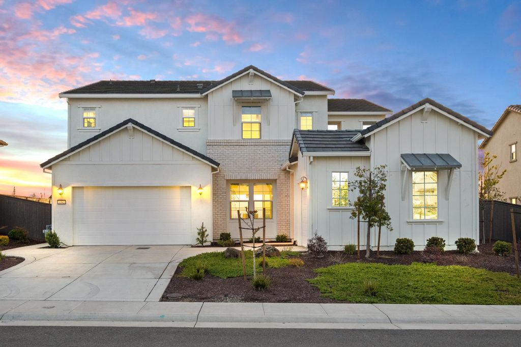 3363 Loggerhead Cir, Folsom, CA 95630